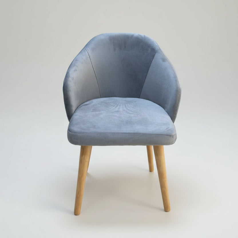 👑 كرسي مخملي فخم بتصميم عصري وألوان مبهرة 👑