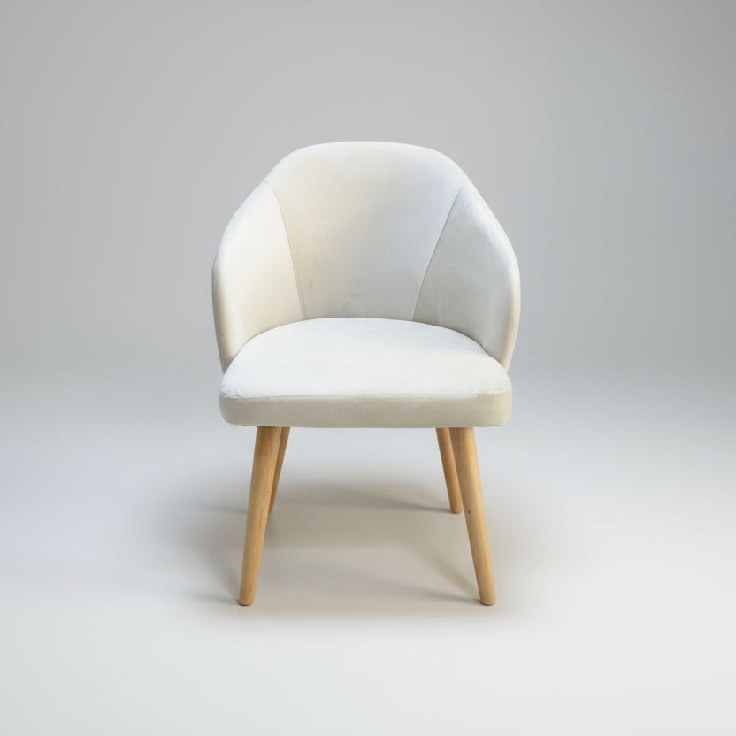 👑 كرسي مخملي فخم بتصميم عصري وألوان مبهرة 👑