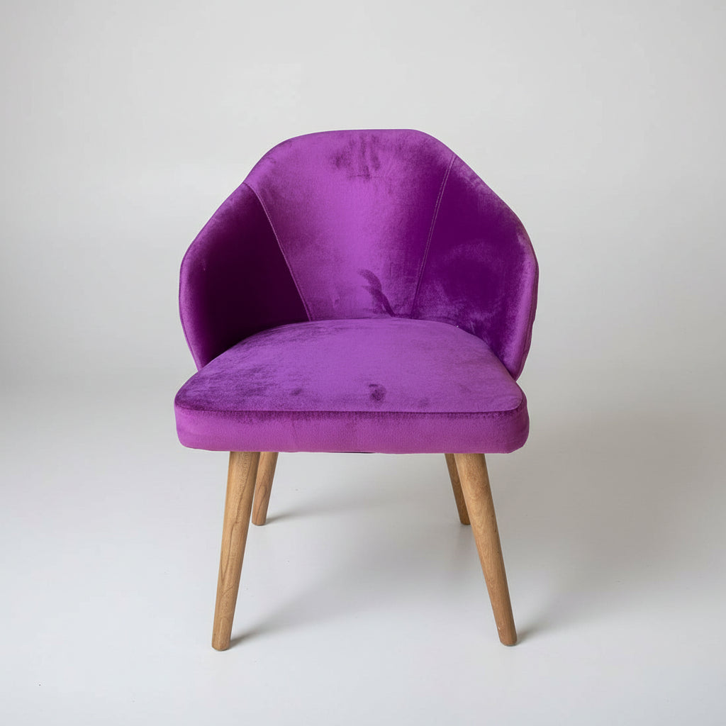 👑 كرسي مخملي فخم بتصميم عصري وألوان مبهرة 👑