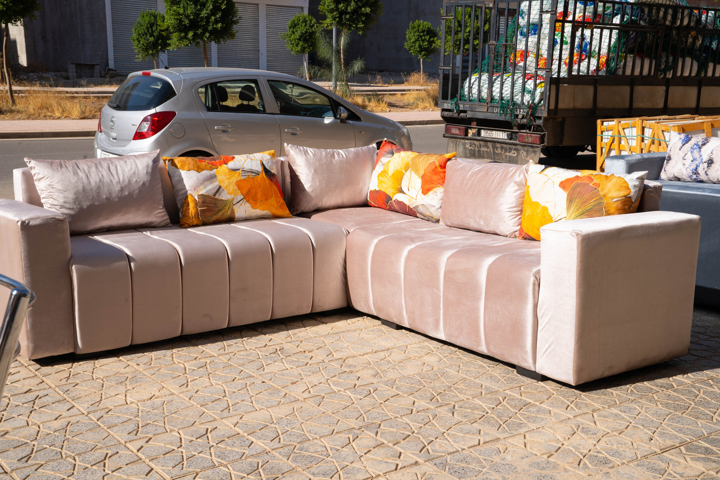 🛋️ كنبة على شكل L – الفخامة والراحة في قطعة واحدة!