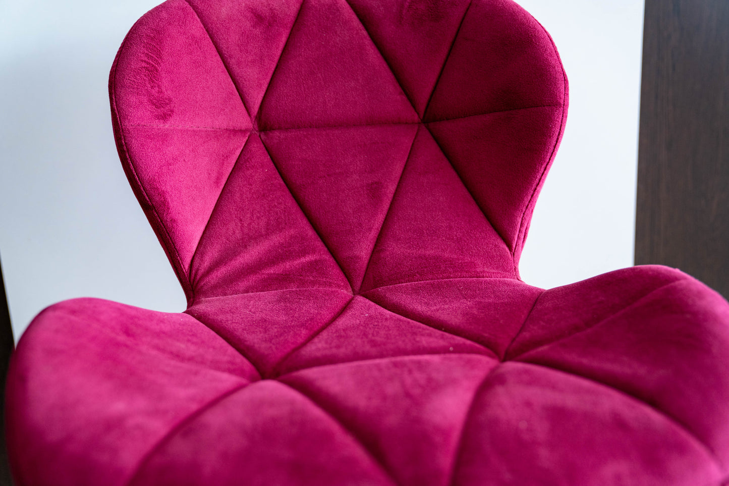 ⭐ أضف لمسة من الفخامة والراحة إلى منزلك أو مكتبك ⭐