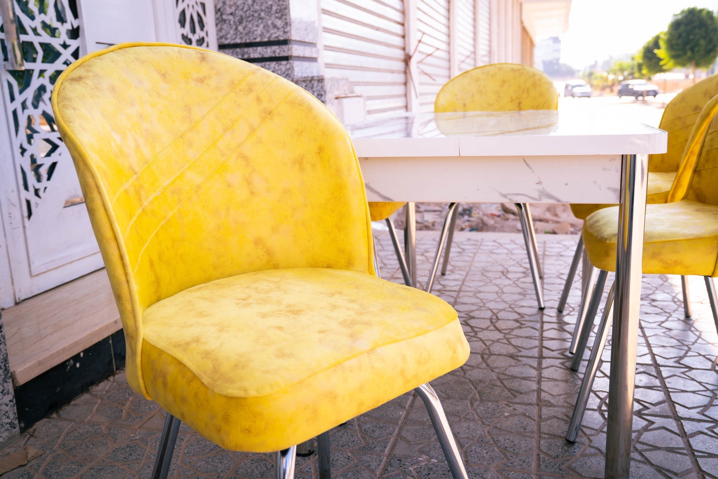 🍽️ طاولة الطعام المثالية لبيتك!